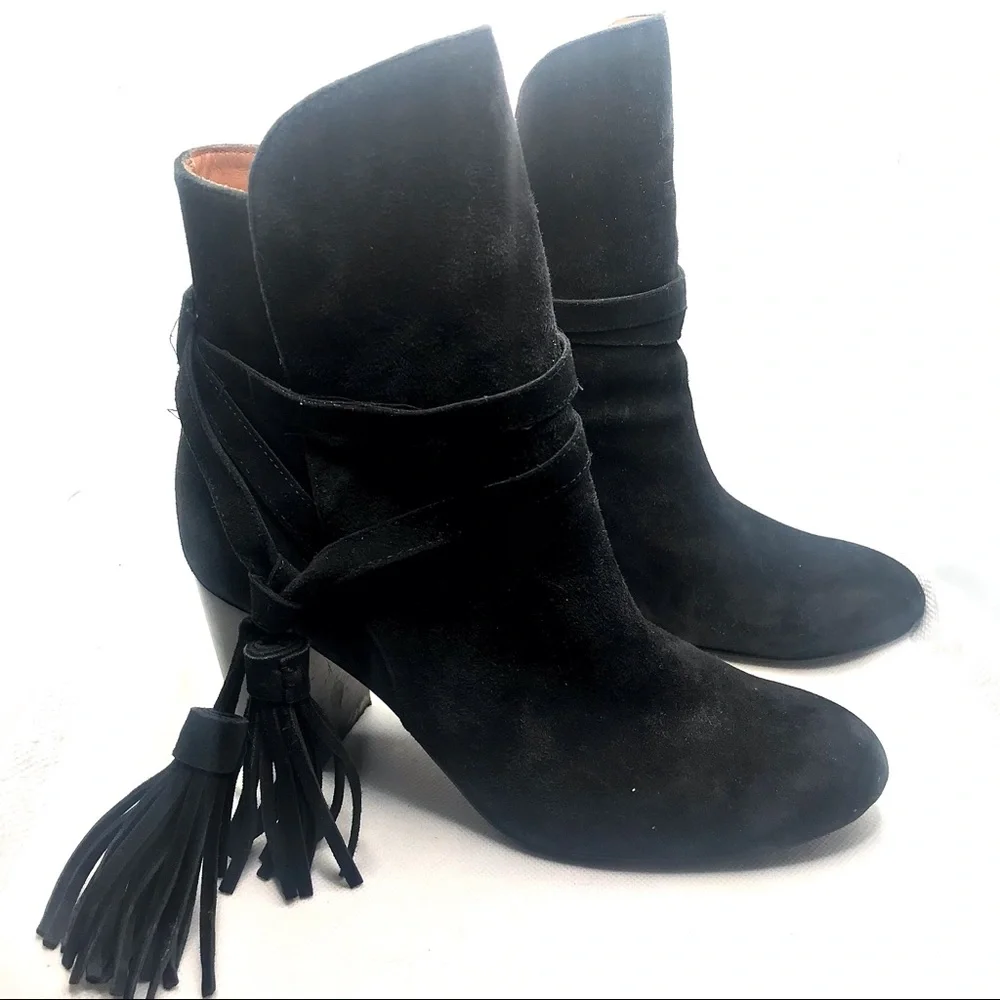 & OTHER STORIES BLACK SUEDE HEELED BOOTS WITH FRINGE TASSEL ANKLE DETAILS (6.5)
